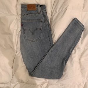 NWT high rise Levi’s jeans Sz 25